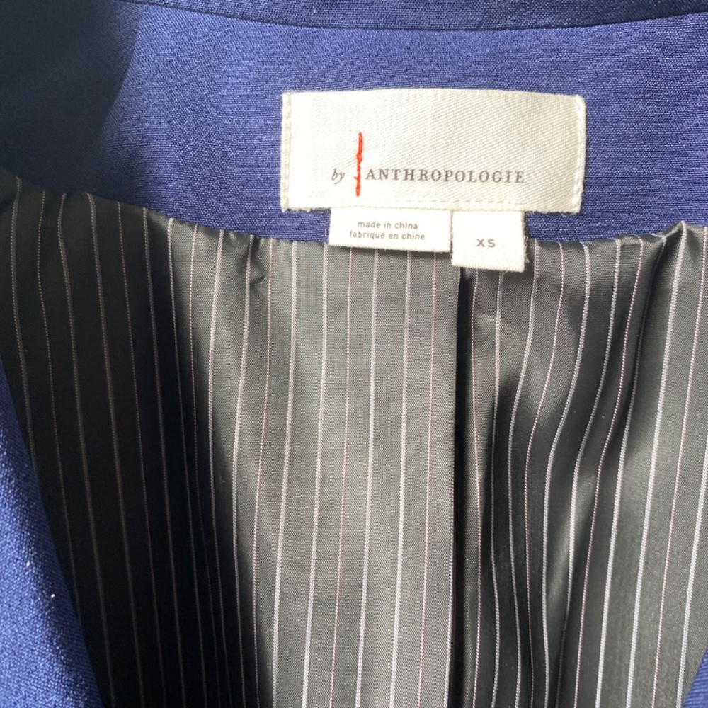 Blazer - Picture 6 of 6